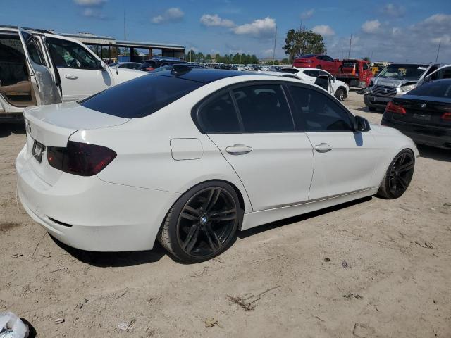 Photo 2 VIN: WBA3B1C50DK128931 - BMW 320 I 