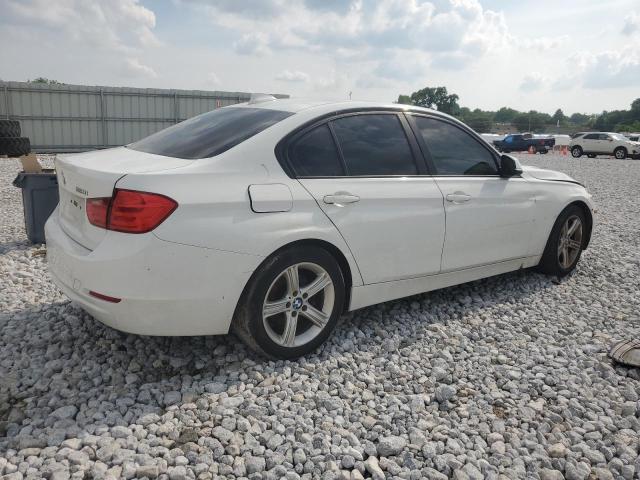 Photo 2 VIN: WBA3B1C50DK129903 - BMW 320 I 