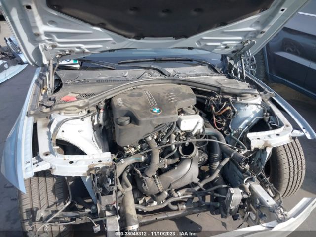 Photo 9 VIN: WBA3B1C50EK131068 - BMW 320I 