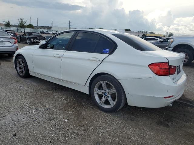 Photo 1 VIN: WBA3B1C50EK132902 - BMW 320 I 