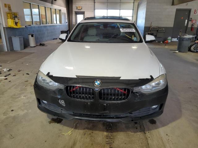 Photo 4 VIN: WBA3B1C50EK134651 - BMW 3 SERIES 