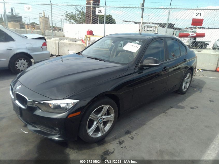 Photo 1 VIN: WBA3B1C50EP678781 - BMW 3ER 