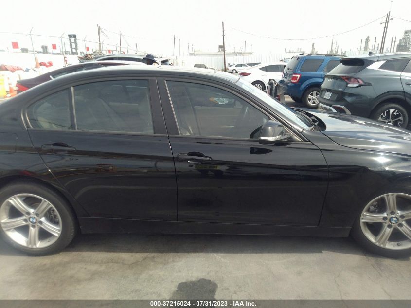 Photo 12 VIN: WBA3B1C50EP678781 - BMW 3ER 