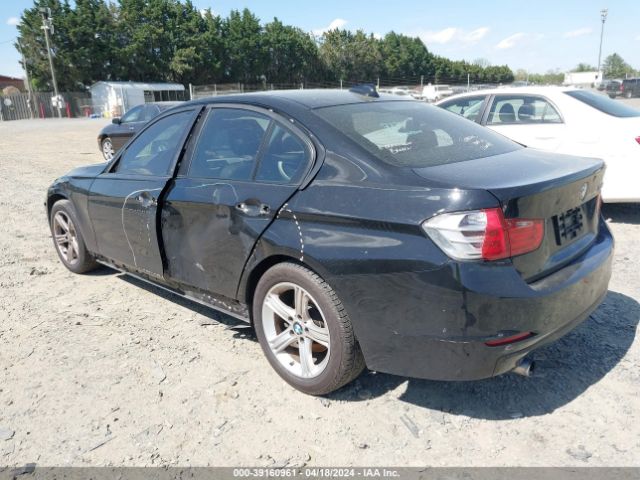 Photo 2 VIN: WBA3B1C50EP680384 - BMW 320I 