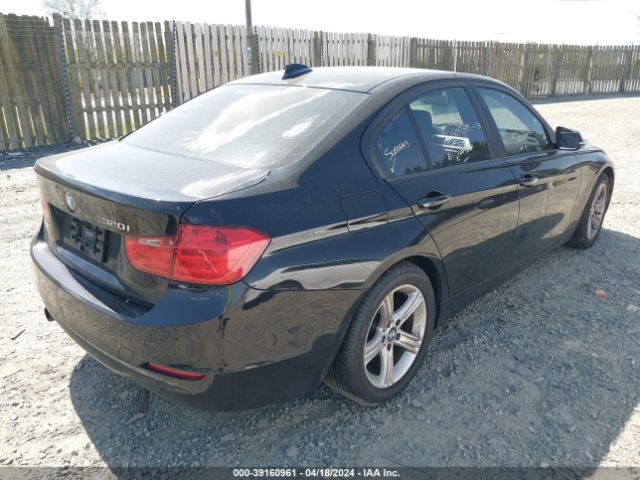 Photo 3 VIN: WBA3B1C50EP680384 - BMW 320I 