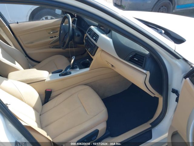 Photo 4 VIN: WBA3B1C50FK141584 - BMW 320I 