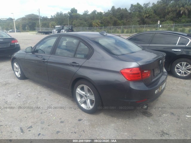 Photo 2 VIN: WBA3B1C50FP681102 - BMW 3 