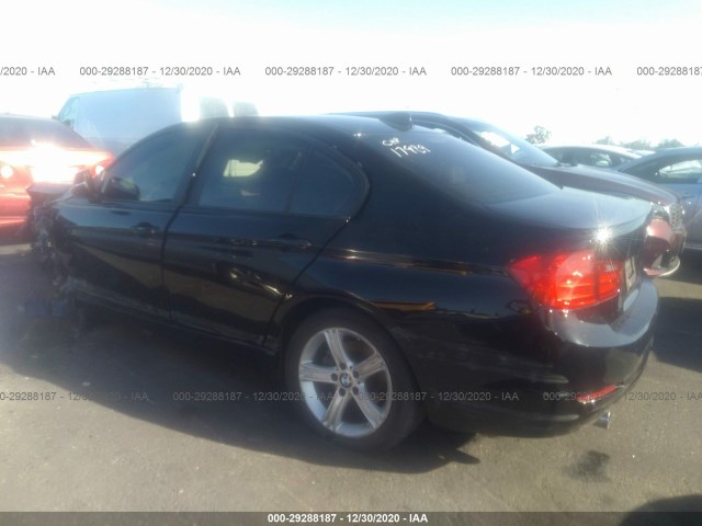 Photo 2 VIN: WBA3B1C50FP831046 - BMW 3 