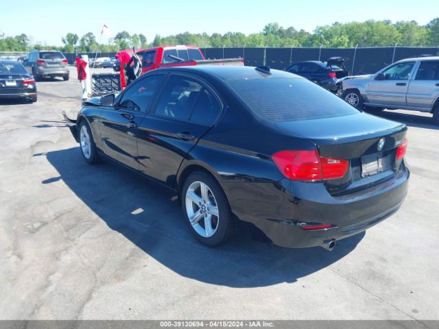 Photo 2 VIN: WBA3B1C51DK129098 - BMW 320 