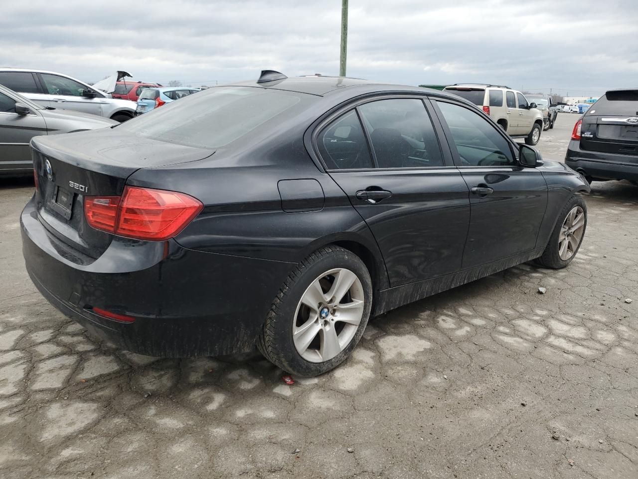 Photo 2 VIN: WBA3B1C51EF078549 - BMW 3ER 