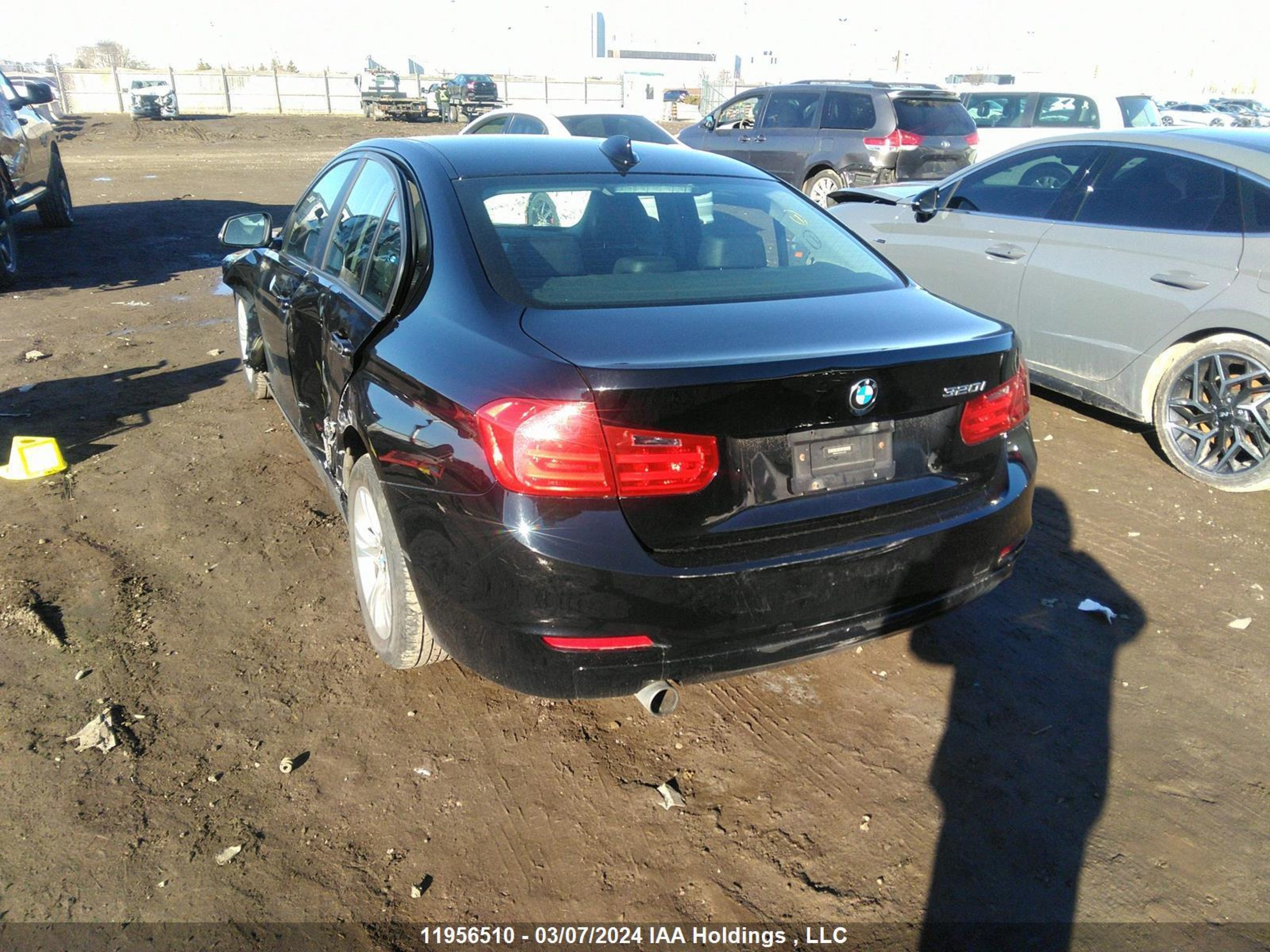 Photo 2 VIN: WBA3B1C51EK131452 - BMW 3ER 