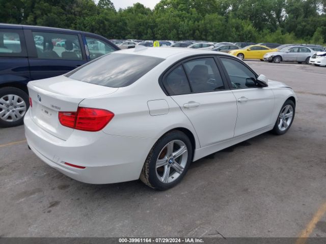 Photo 3 VIN: WBA3B1C51FK140573 - BMW 320I 