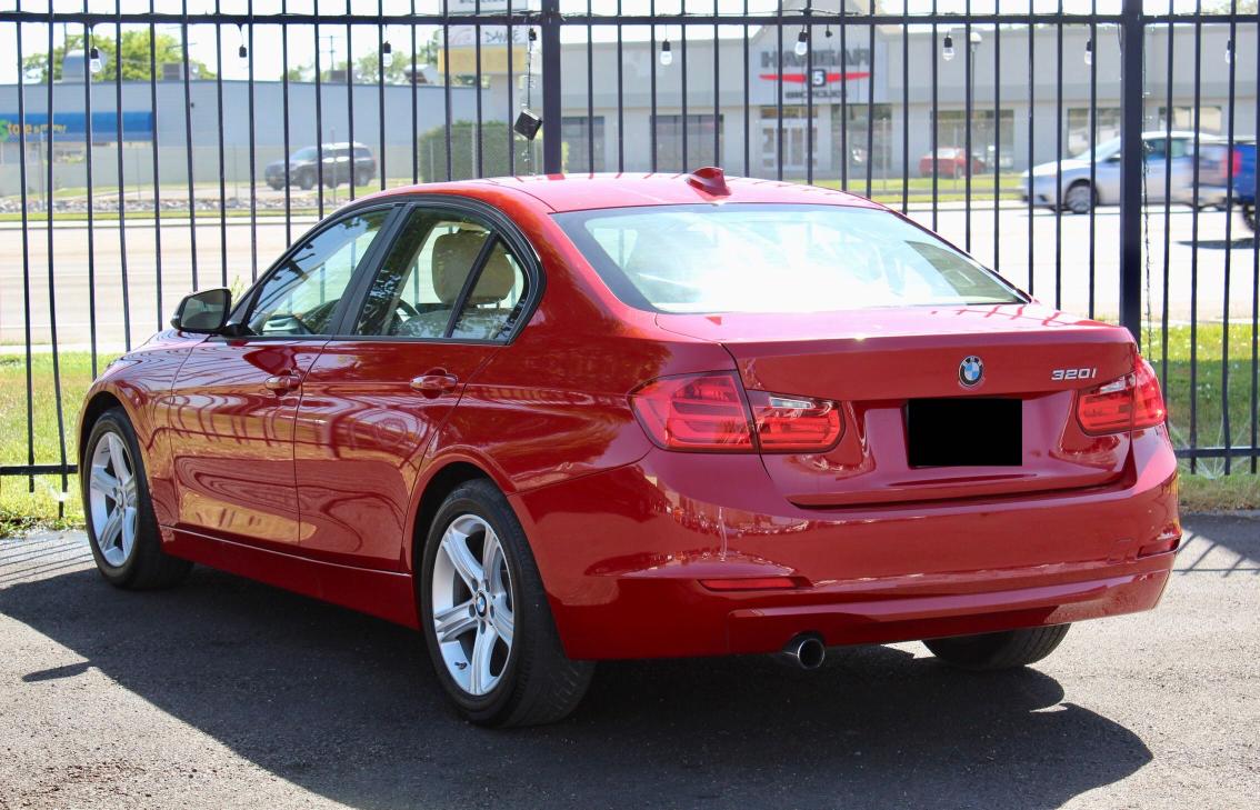 Photo 2 VIN: WBA3B1C51FK141075 - BMW 320 I 