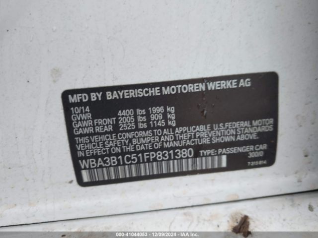 Photo 8 VIN: WBA3B1C51FP831380 - BMW 320I 