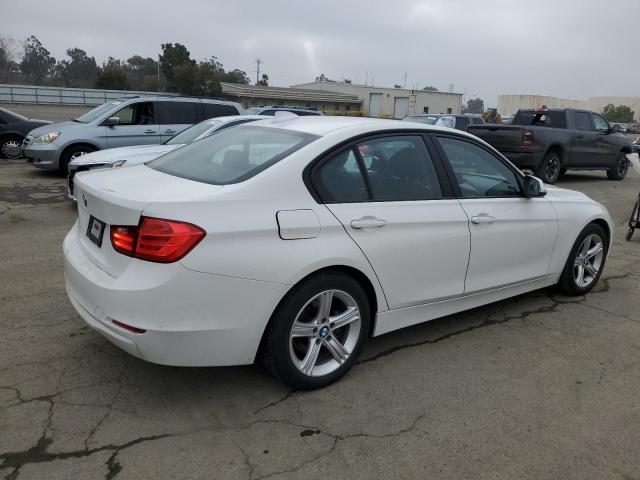 Photo 2 VIN: WBA3B1C51FP831895 - BMW 320 I 