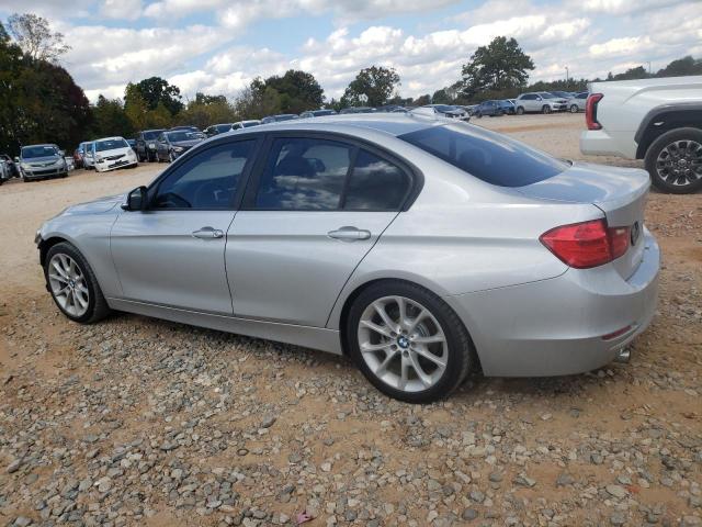 Photo 1 VIN: WBA3B1C52DK130437 - BMW 320 I 