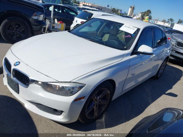 Photo 1 VIN: WBA3B1C52EK132917 - BMW 320 