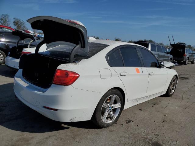 Photo 2 VIN: WBA3B1C52EK133047 - BMW 320 I 