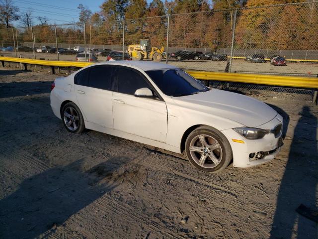 Photo 3 VIN: WBA3B1C52EK134506 - BMW 3 SERIES 