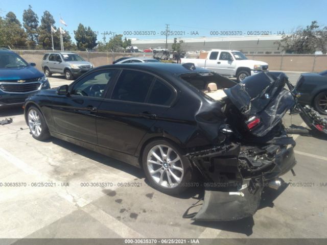 Photo 2 VIN: WBA3B1C52EP678913 - BMW 3 