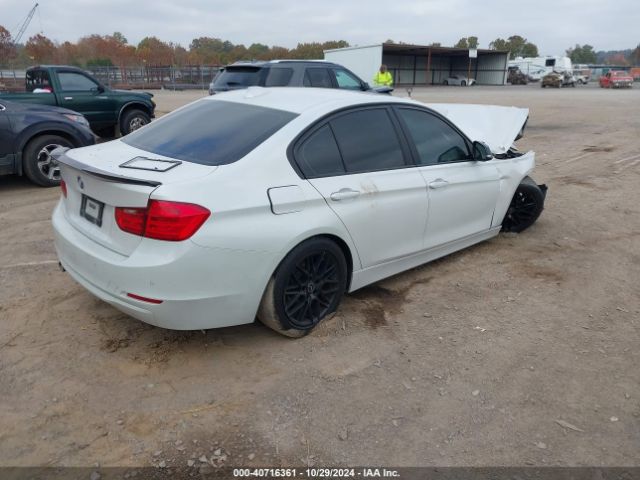 Photo 3 VIN: WBA3B1C52FK138587 - BMW 320I 