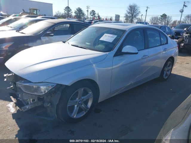 Photo 1 VIN: WBA3B1C53EK132084 - BMW 320I 