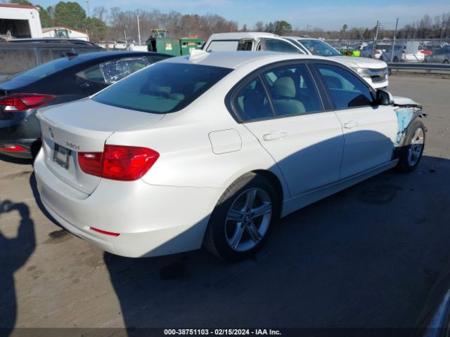 Photo 3 VIN: WBA3B1C53EK132084 - BMW 320I 