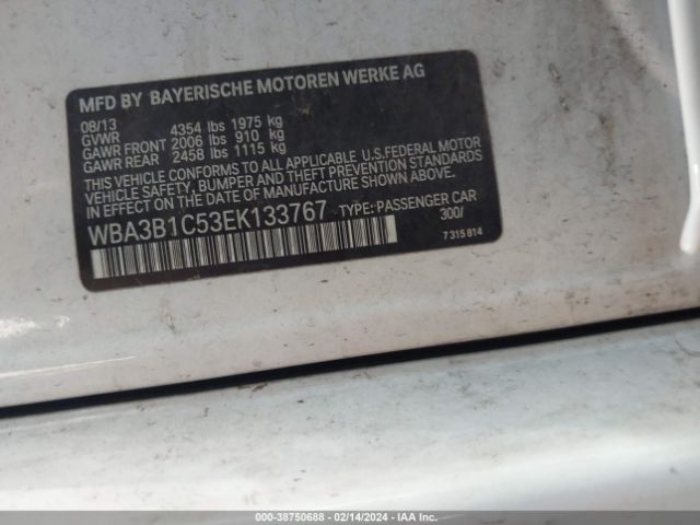 Photo 8 VIN: WBA3B1C53EK133767 - BMW 320I 