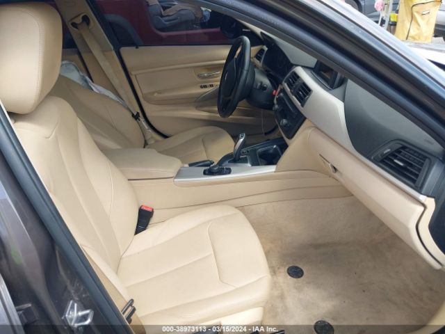 Photo 4 VIN: WBA3B1C53EK134787 - BMW 320I 