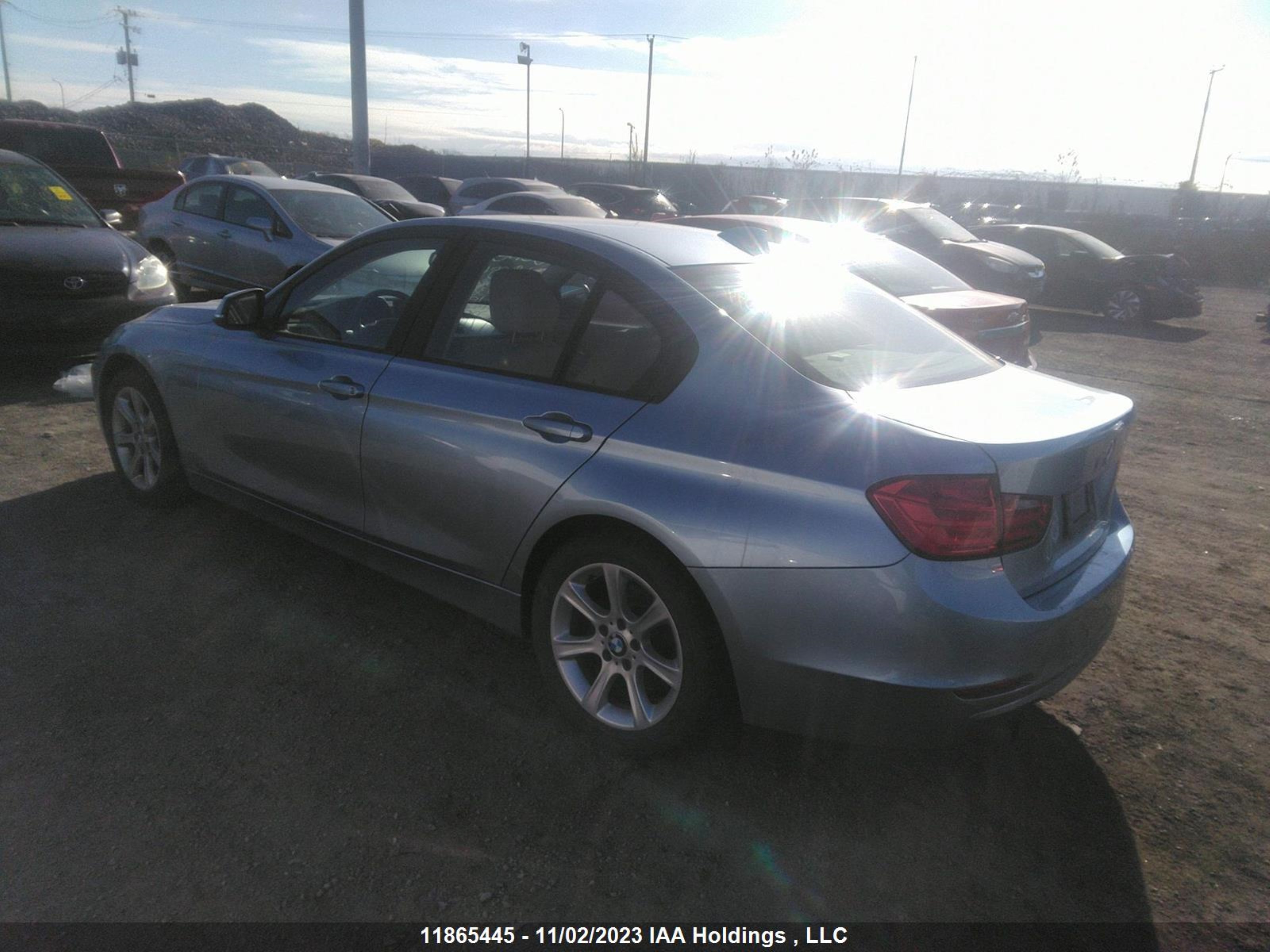 Photo 2 VIN: WBA3B1C53EK163027 - BMW 3ER 