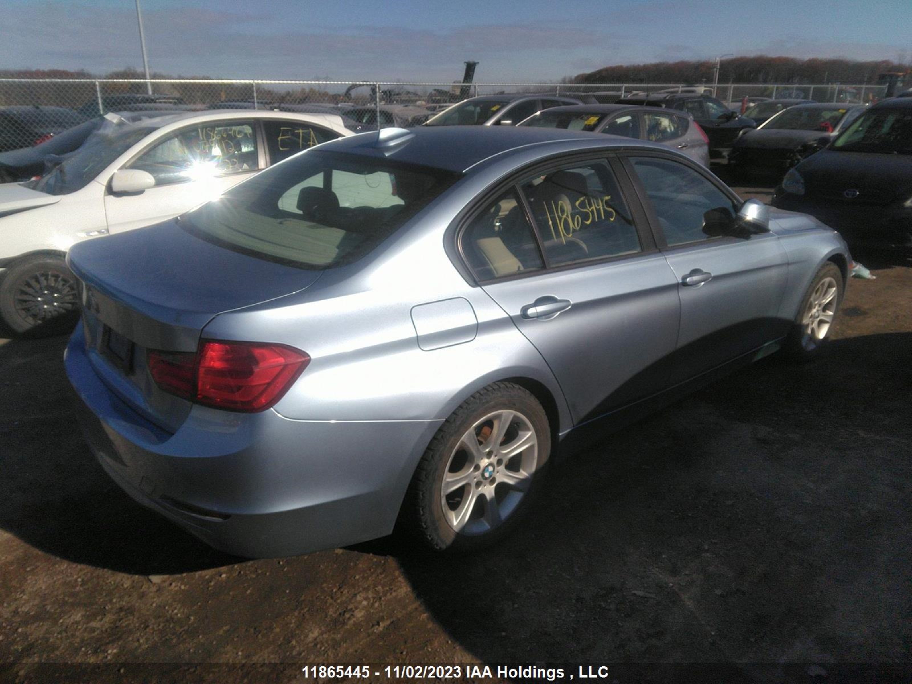 Photo 3 VIN: WBA3B1C53EK163027 - BMW 3ER 