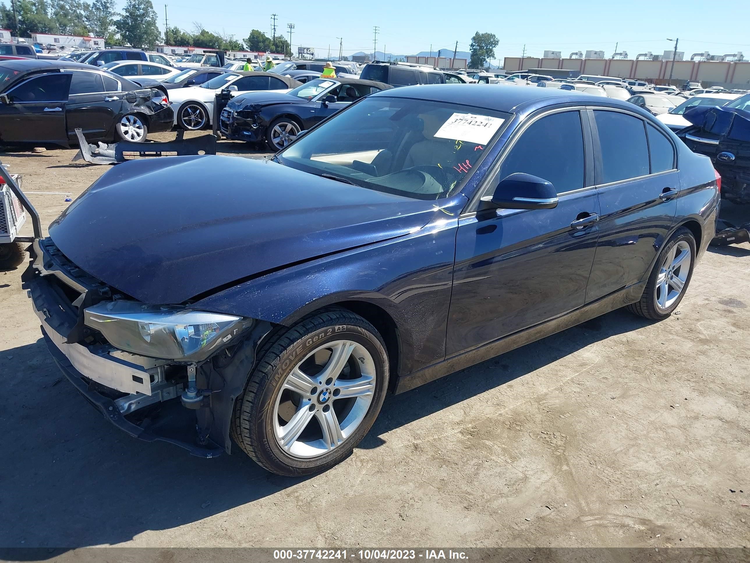 Photo 1 VIN: WBA3B1C53EP680511 - BMW 3ER 