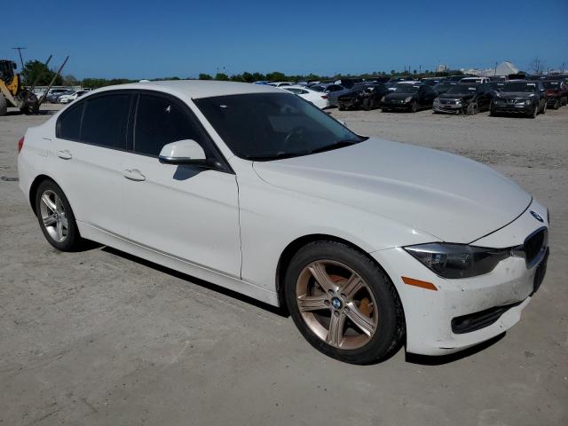 Photo 3 VIN: WBA3B1C53FK136055 - BMW 3 SERIES 