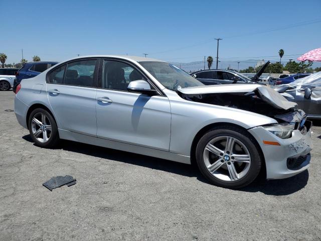 Photo 3 VIN: WBA3B1C53FK136895 - BMW 320I 