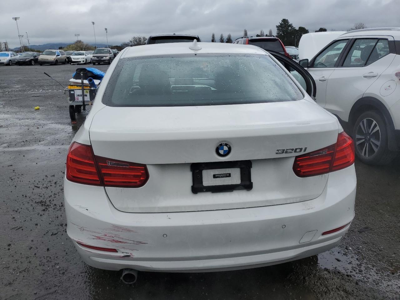 Photo 5 VIN: WBA3B1C53FK138291 - BMW 3ER 