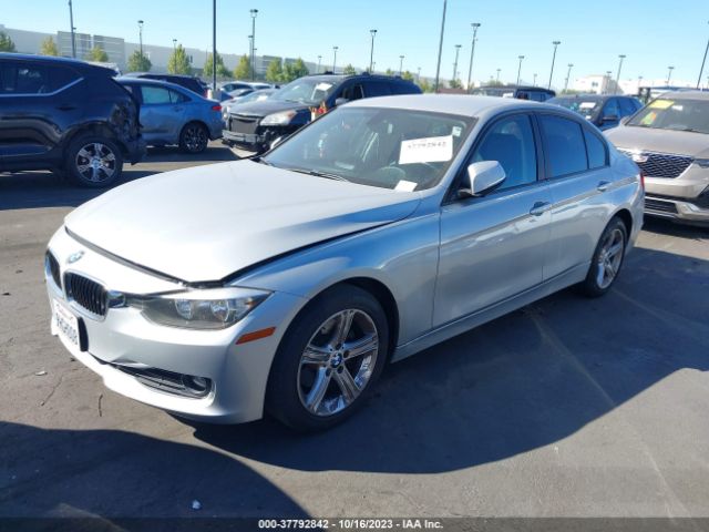 Photo 1 VIN: WBA3B1C54DF462159 - BMW 320I 