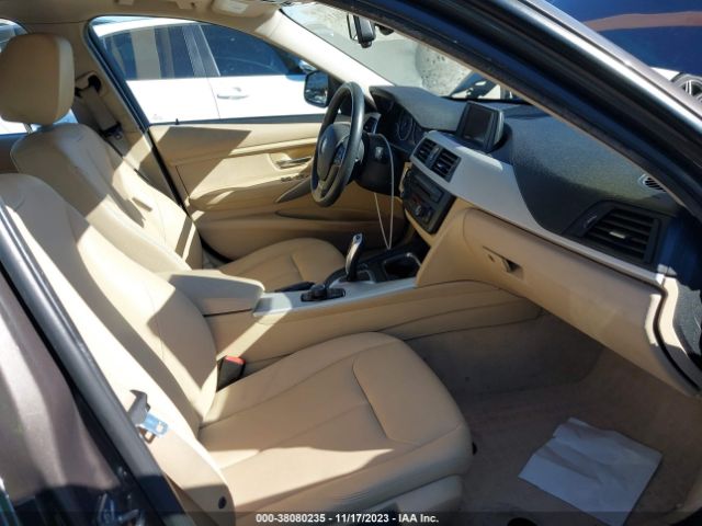 Photo 4 VIN: WBA3B1C54DF462176 - BMW 320I 