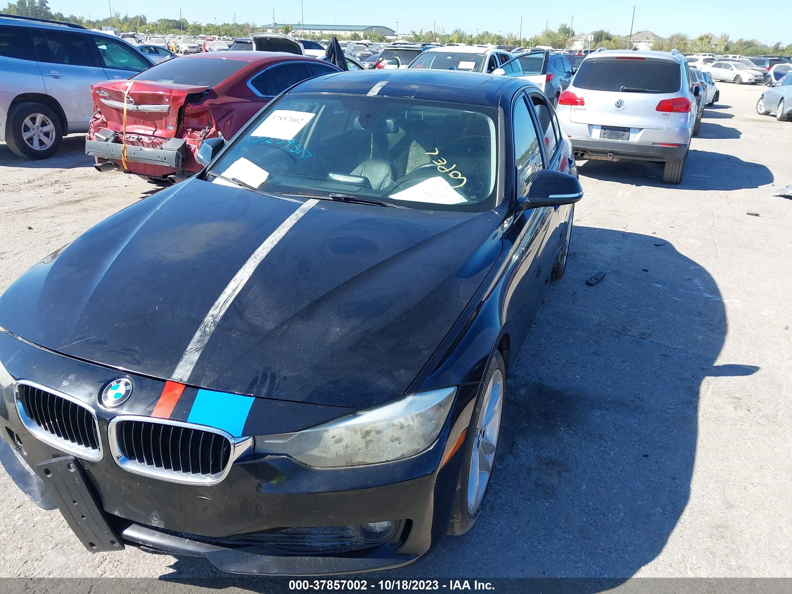 Photo 1 VIN: WBA3B1C54DK128396 - BMW 3ER 