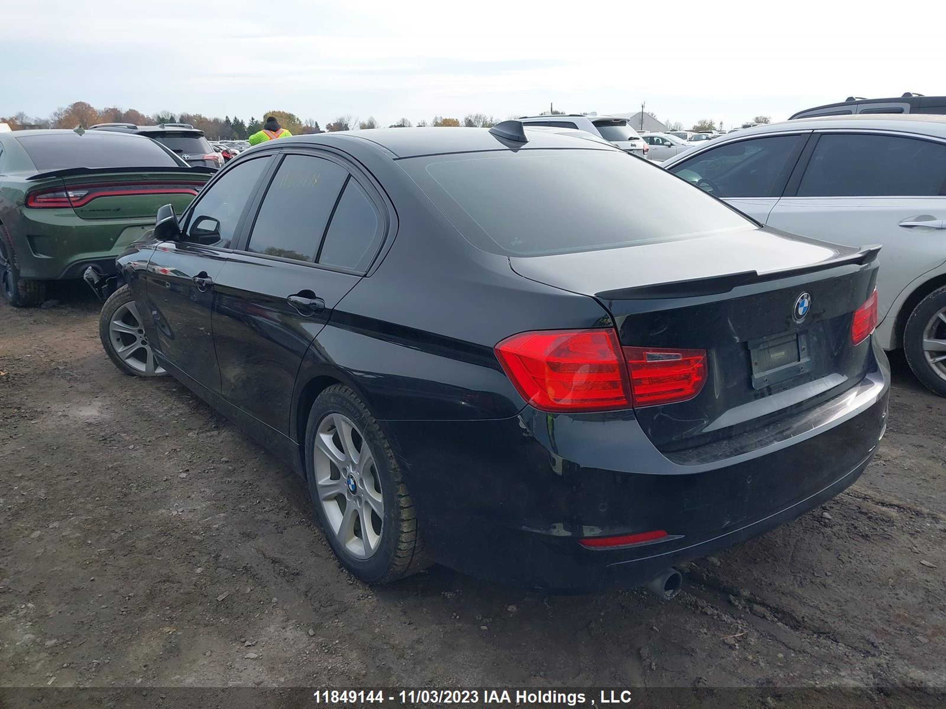 Photo 2 VIN: WBA3B1C54EK131459 - BMW 3ER 