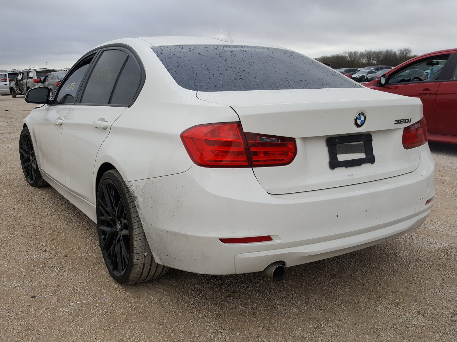 Photo 2 VIN: WBA3B1C54EP679786 - BMW 320 I 