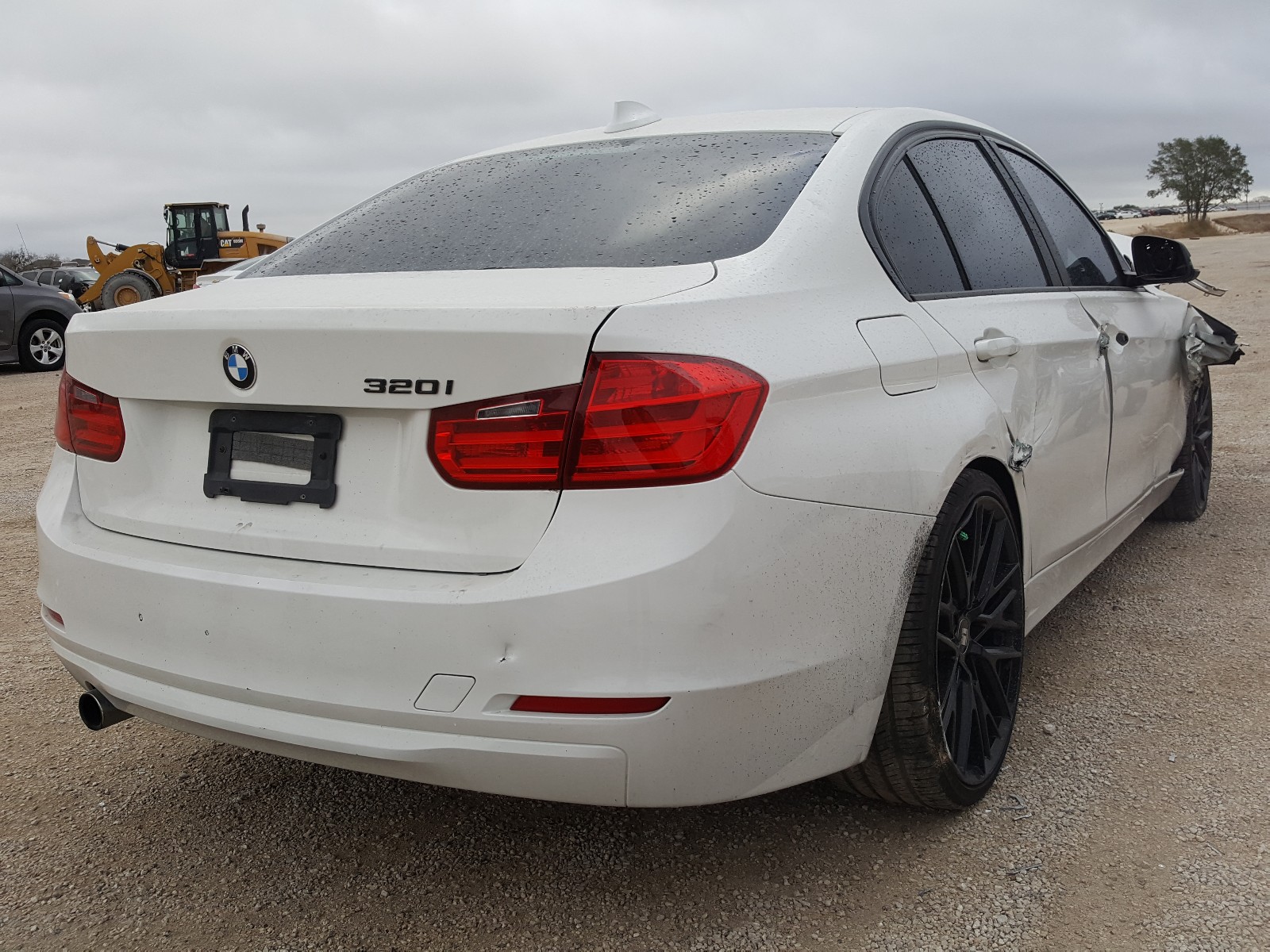 Photo 3 VIN: WBA3B1C54EP679786 - BMW 320 I 