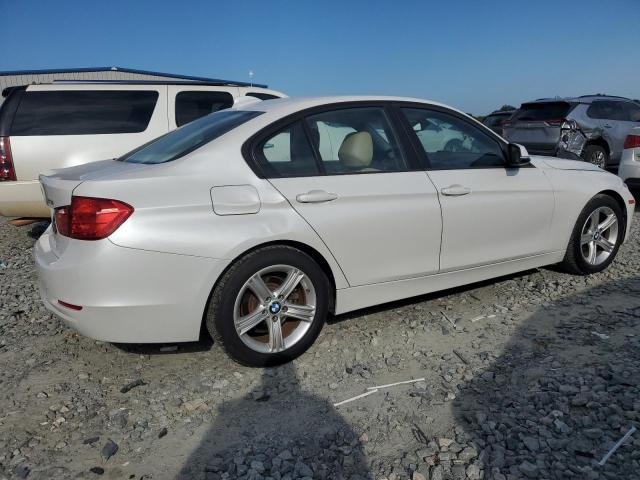 Photo 2 VIN: WBA3B1C54FP831373 - BMW 320 I 