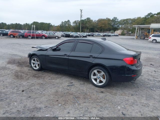 Photo 2 VIN: WBA3B1C54FP831390 - BMW 320I 