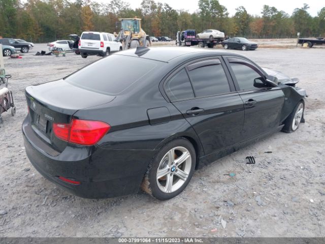 Photo 3 VIN: WBA3B1C54FP831390 - BMW 320I 