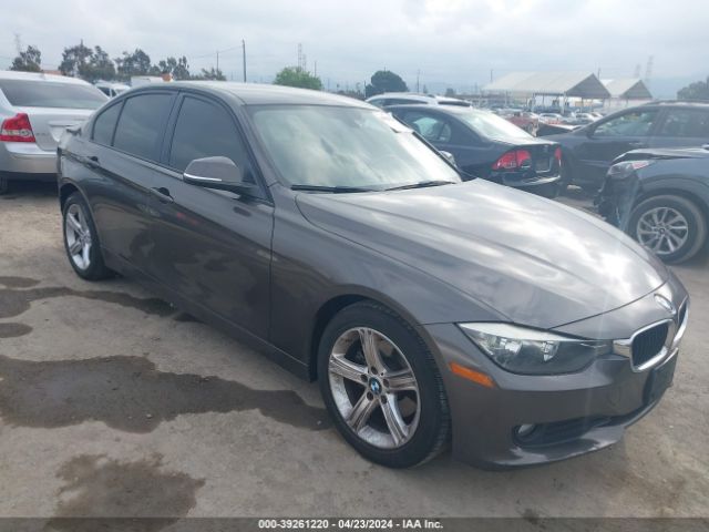 Photo 0 VIN: WBA3B1C55DK128293 - BMW 320I 