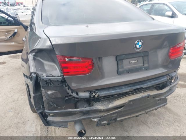 Photo 5 VIN: WBA3B1C55DK128293 - BMW 320I 