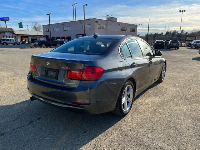 Photo 3 VIN: WBA3B1C55EPE14586 - BMW 320 I 