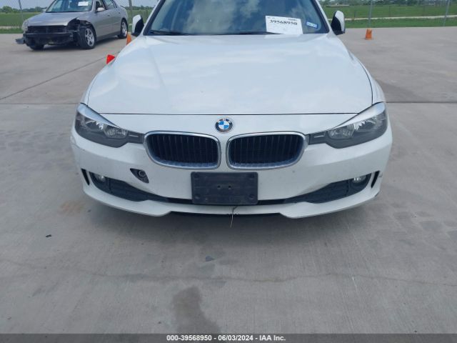 Photo 5 VIN: WBA3B1C56DK128609 - BMW 320I 