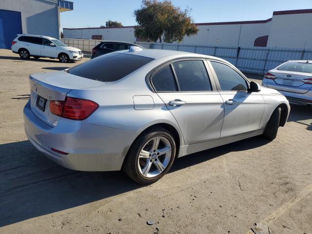 Photo 2 VIN: WBA3B1C56EP679305 - BMW 320 I 