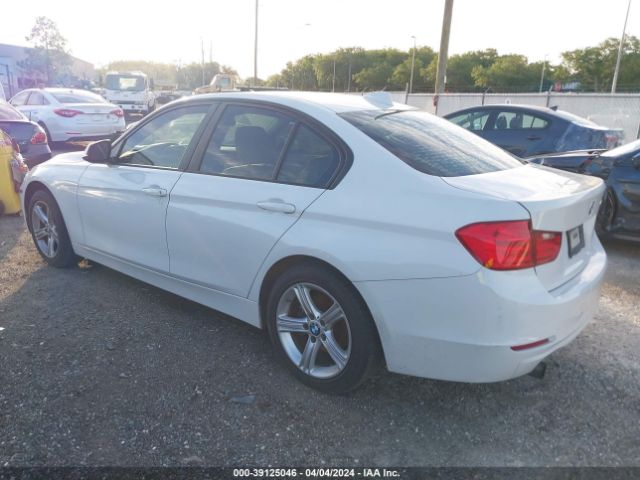 Photo 2 VIN: WBA3B1C56EP679448 - BMW 320 